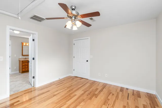 a view of empty room with window