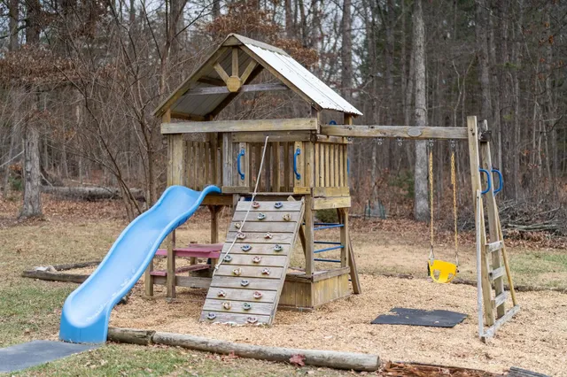 $574,900 | 198 Turk Mountain Lane, Waynesboro, VA 22980