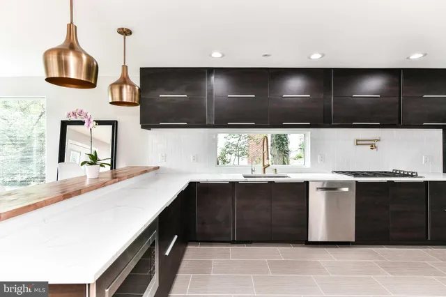 $1,307,000 | 2432 South Culpeper Street, Arlington, VA 22206