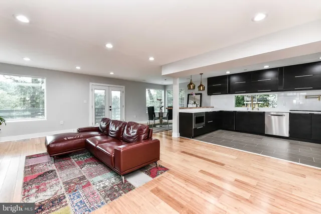 $1,307,000 | 2432 South Culpeper Street, Arlington, VA 22206