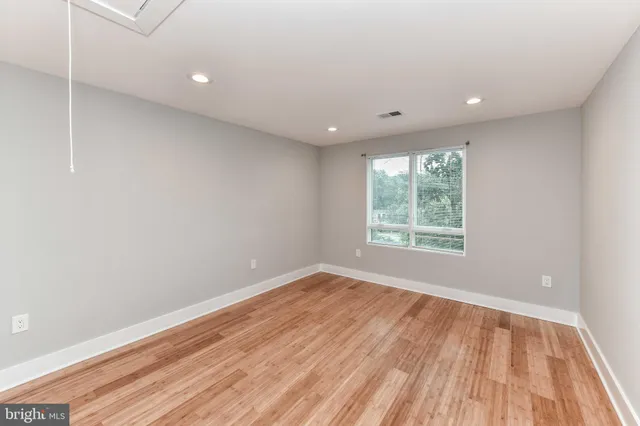 $1,307,000 | 2432 South Culpeper Street, Arlington, VA 22206