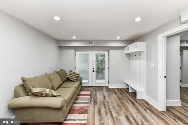 $1,307,000 | 2432 South Culpeper Street, Arlington, VA 22206