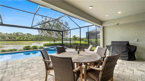 $1,160,000 | 10428 Ventana Lane, Naples, FL 34120