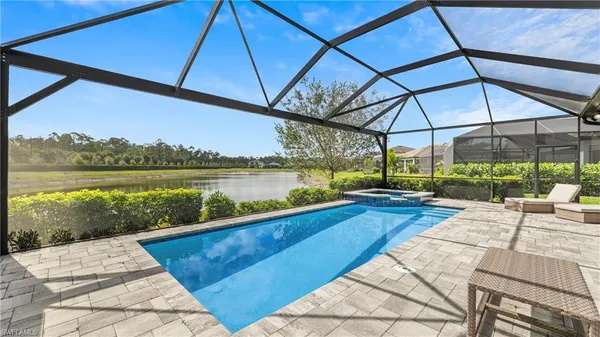 $1,160,000 | 10428 Ventana Lane, Naples, FL 34120