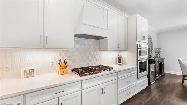 $1,160,000 | 10428 Ventana Lane, Naples, FL 34120