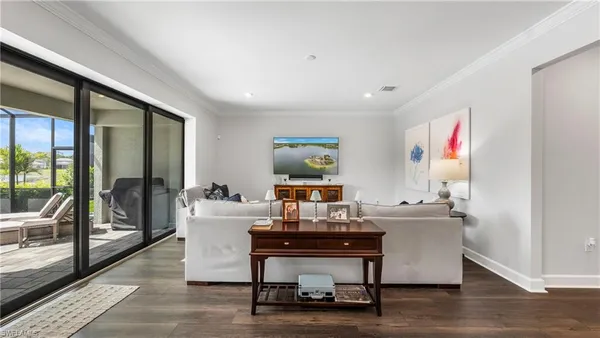 $1,160,000 | 10428 Ventana Lane, Naples, FL 34120