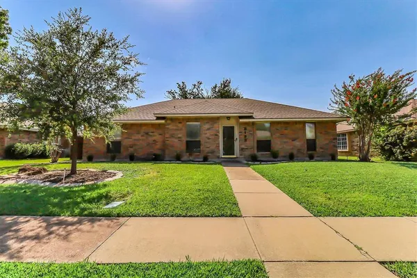 $2,375 | 3133 Landover Drive, Carrollton, TX 75007