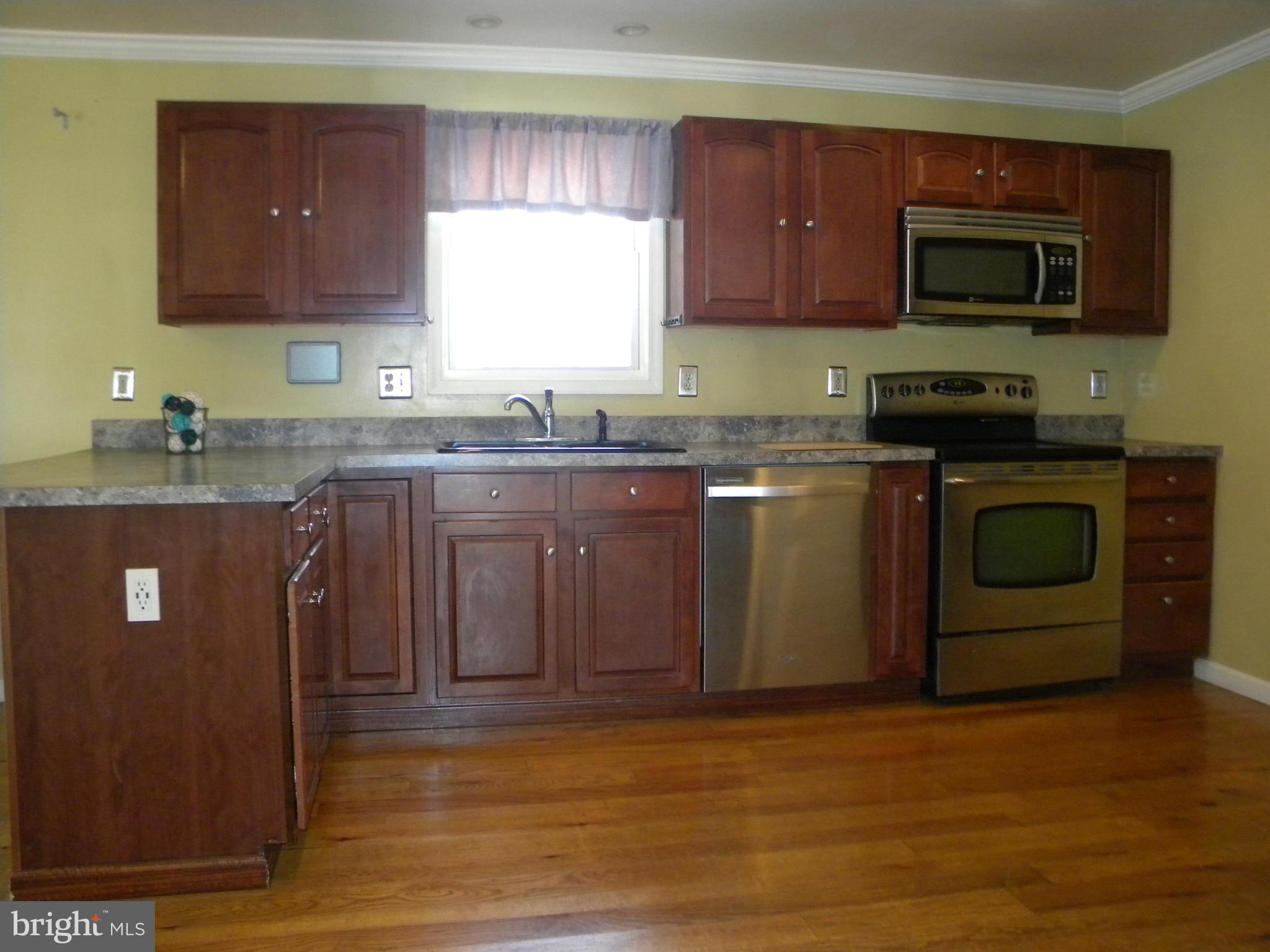 4520 Church Road Hampstead, MD 21074 - Photo 2 of 28 Kitchen