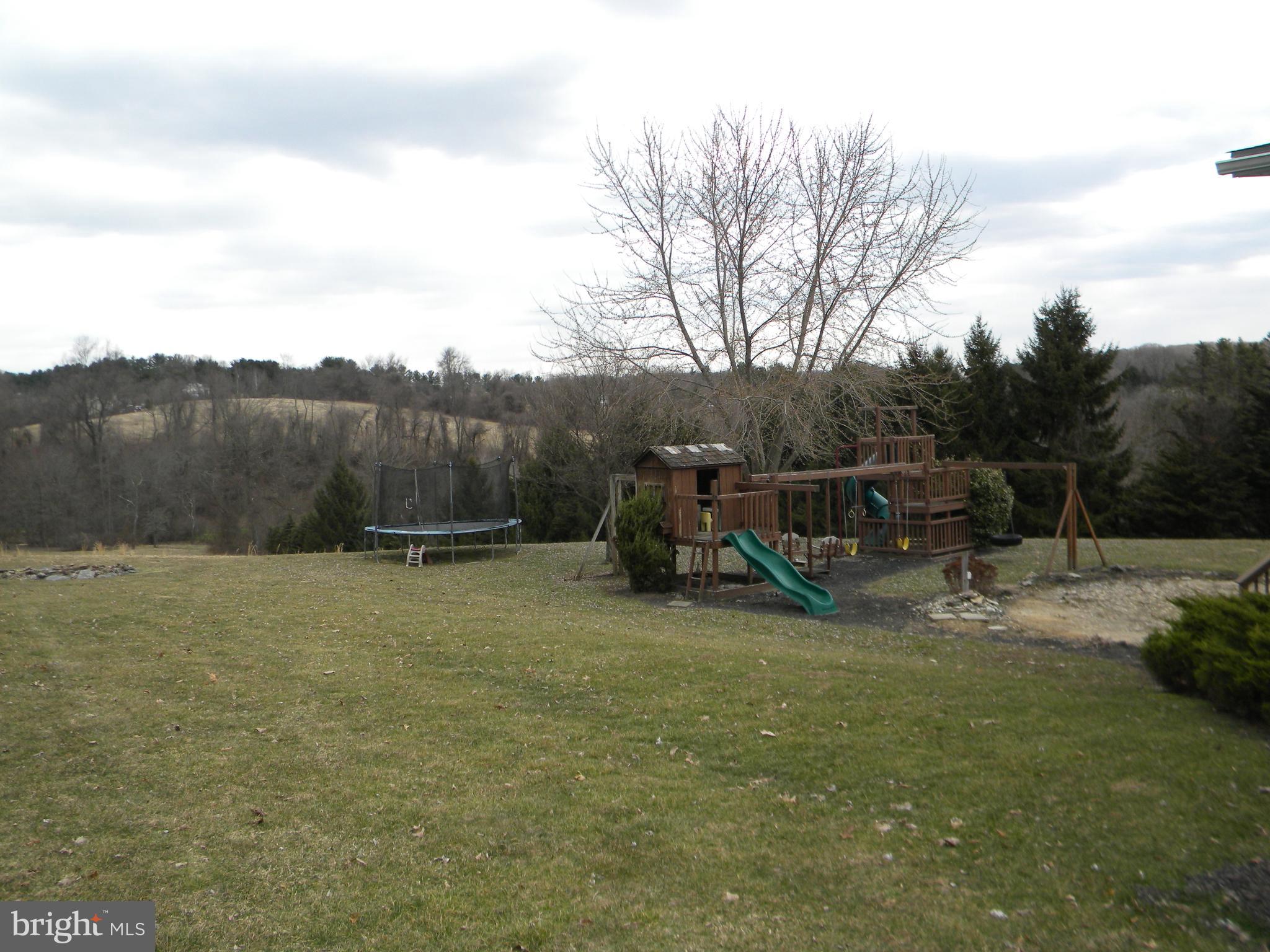 4520 Church Road Hampstead, MD 21074 - Photo 25 of 28 Expansive 3+ Acre Yark