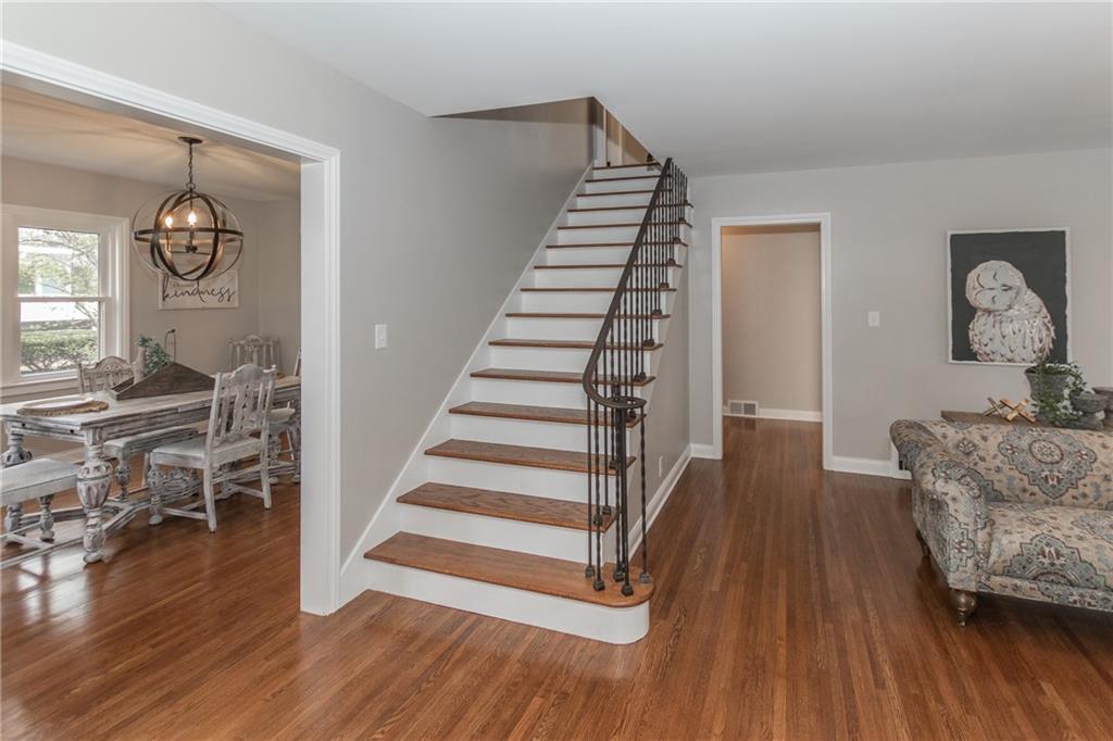 3115 North Marr Road Columbus, IN 47203 - Photo 2 of 33 Gallery Image 2