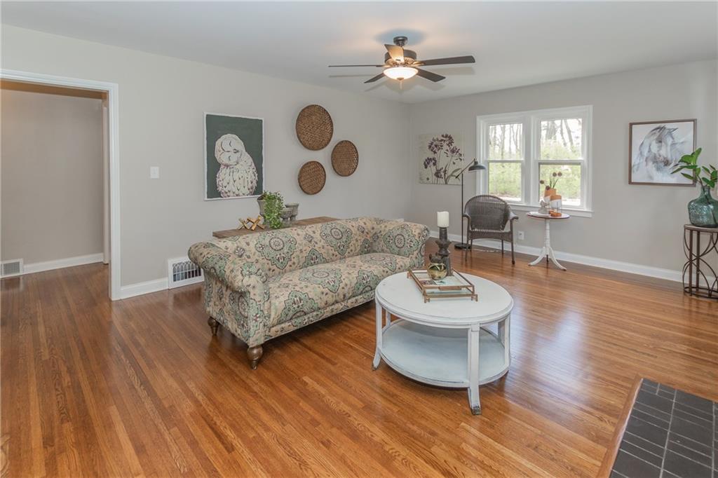 3115 North Marr Road Columbus, IN 47203 - Photo 8 of 33 Gallery Image 8
