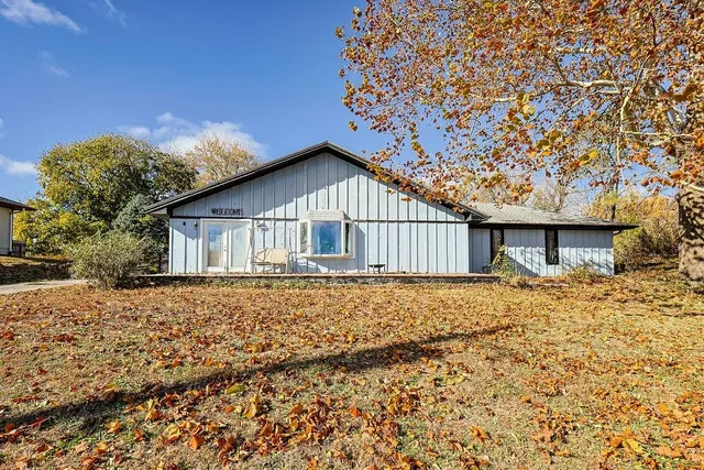 $320,000 | 9506 Southwest Punzo Road, St. Joseph, MO 64504