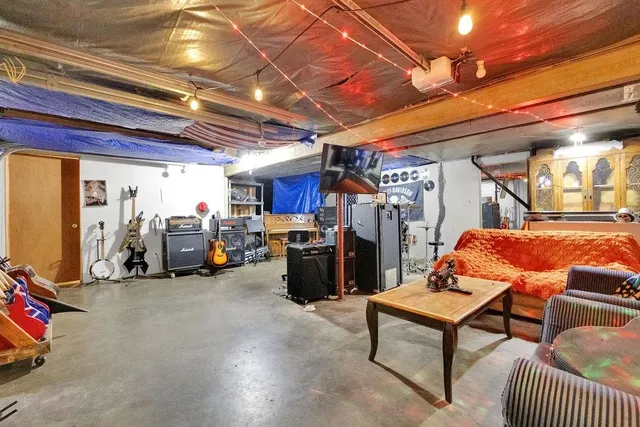 $320,000 | 9506 Southwest Punzo Road, St. Joseph, MO 64504