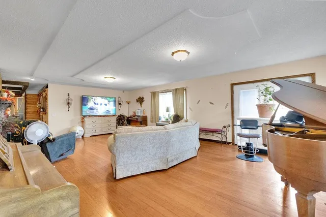 $320,000 | 9506 Southwest Punzo Road, St. Joseph, MO 64504