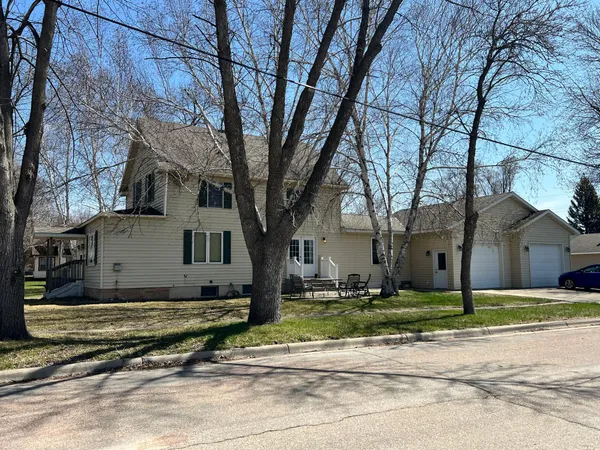 $155,000 | 324 East Snelling Avenue, Appleton, MN 56208