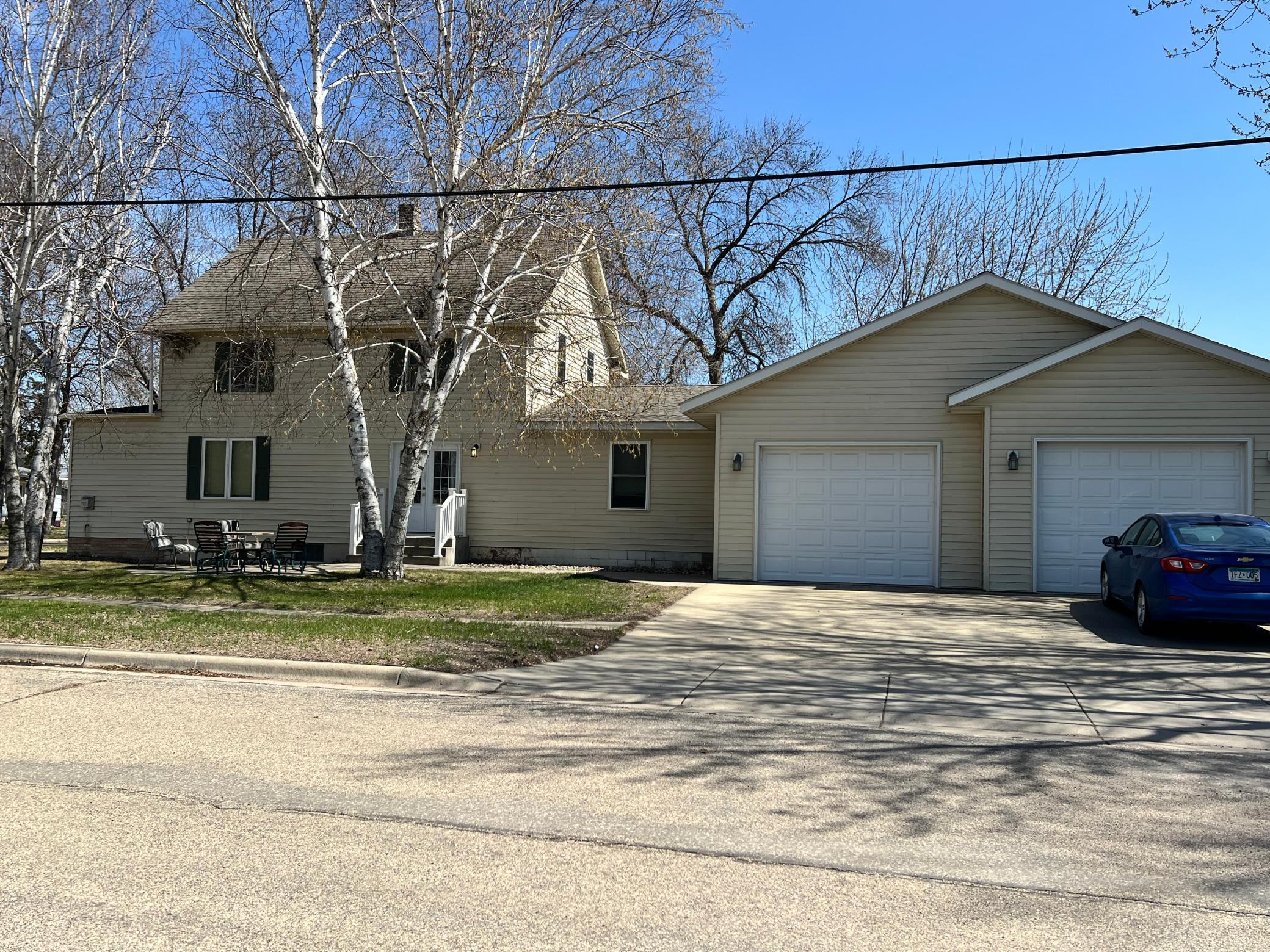 324 East Snelling Avenue Appleton, MN 56208 - Photo 2 of 5
