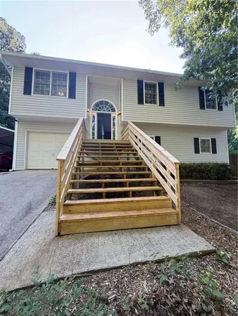 $312,000 | 110 Balouse Gilley Drive, Carrollton, GA 30116