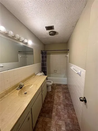 $1,500 | 1904 West Sanford Street, Arlington, TX 76012