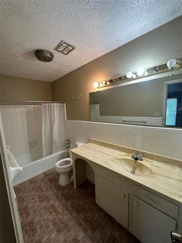 $1,600 | 1904 West Sanford Street, Arlington, TX 76012