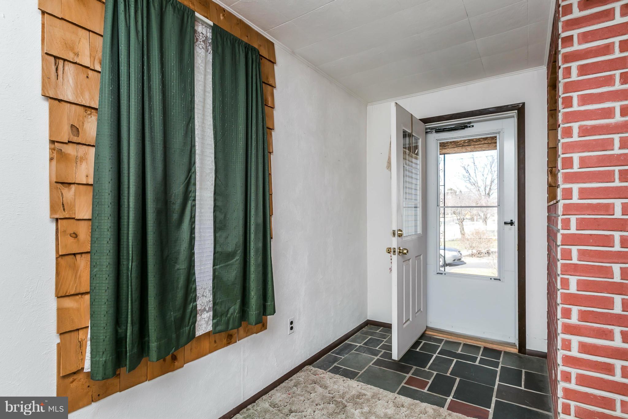 8315 Old Harford Road Baltimore, MD 21234 - Photo 3 of 21 Interior (General)