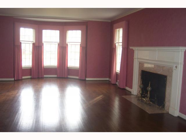 2688 Brentwood Road Bexley, OH 43209 - Photo 3 of 18