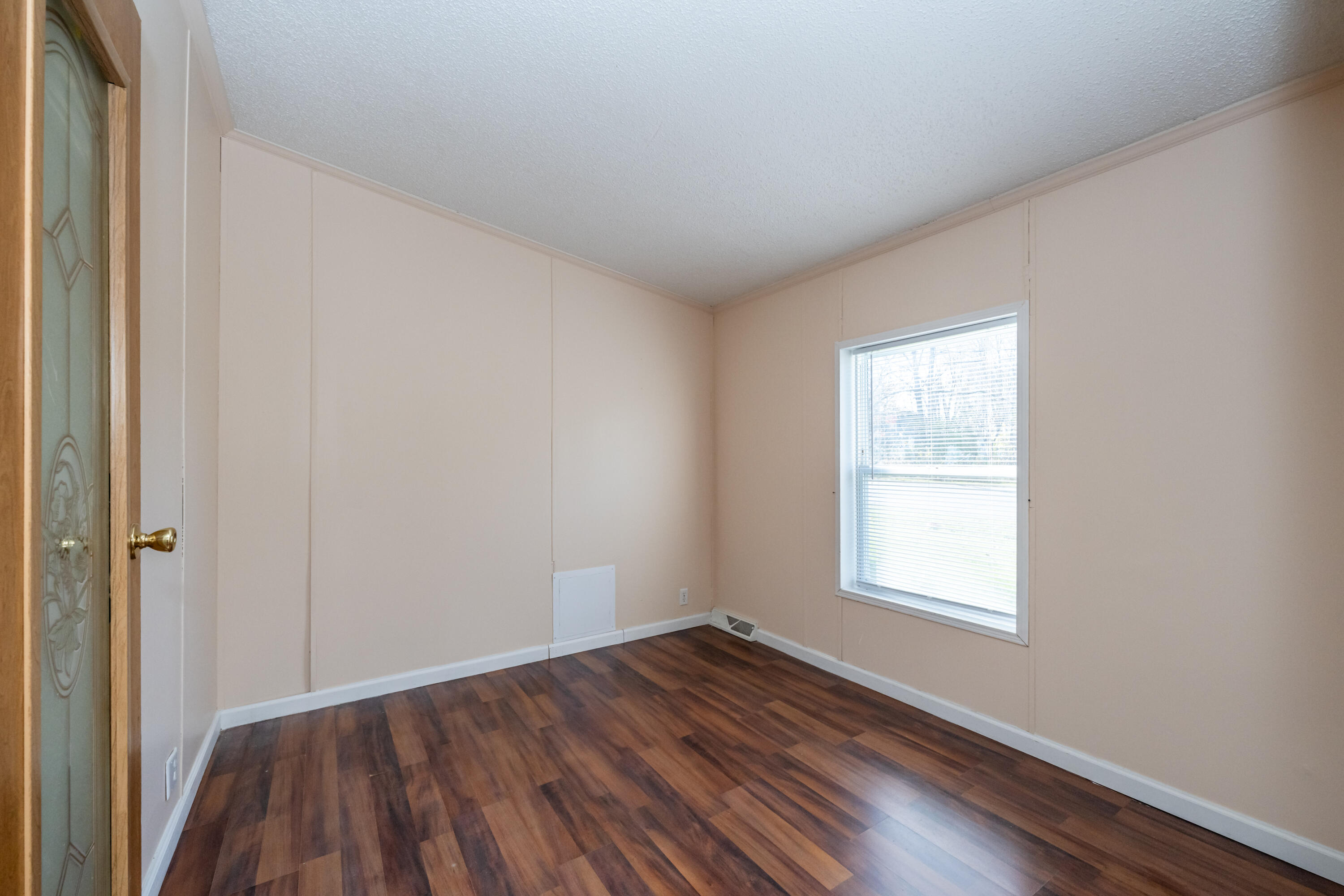 4025 Hennessey Road Watervliet, MI 49098 - Photo 16 of 28 Hennessey-116