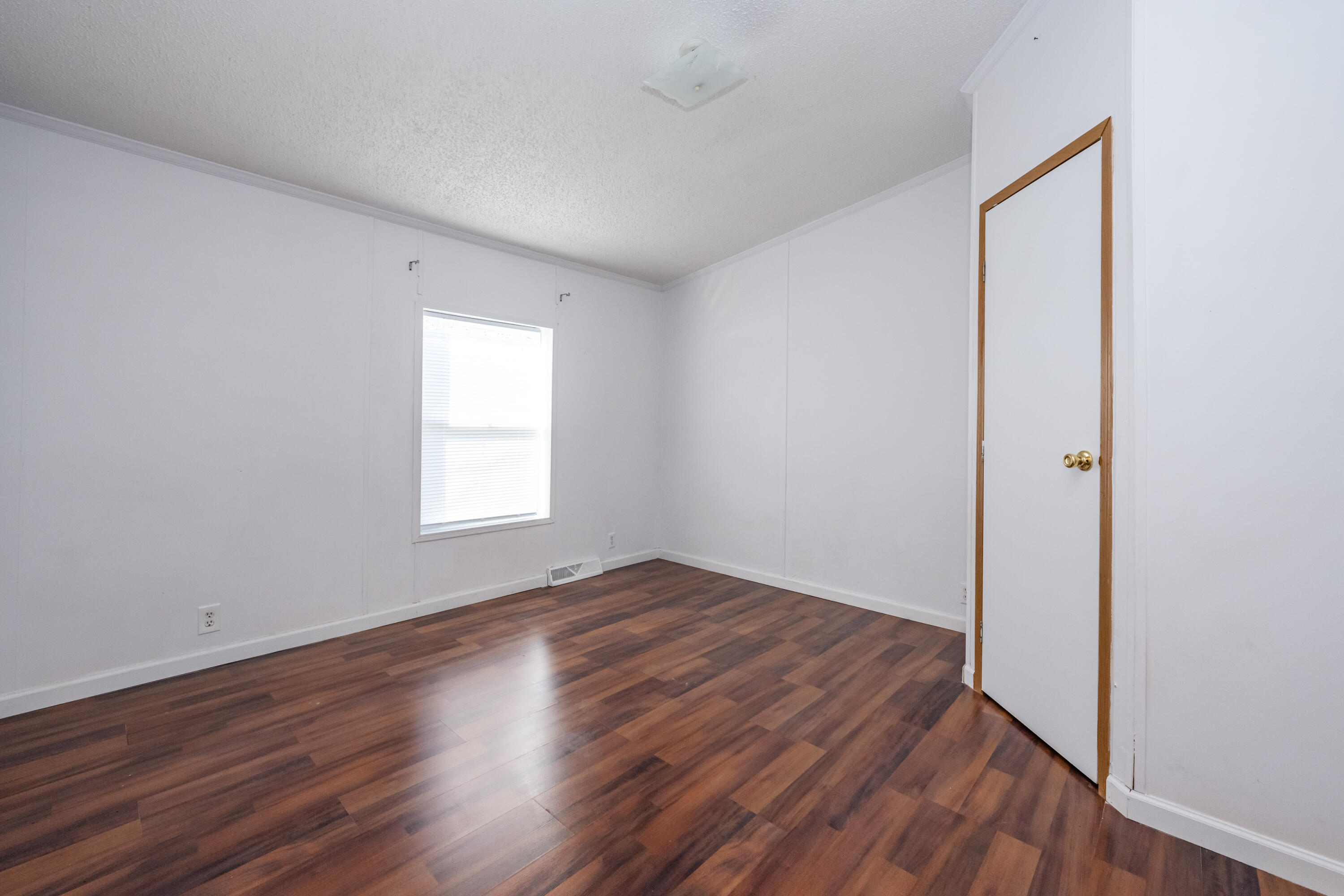 4025 Hennessey Road Watervliet, MI 49098 - Photo 23 of 28 Hennessey-123