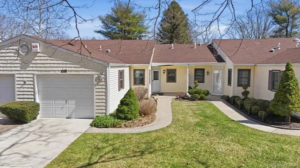 $529,000 | 68 Knolls Drive, Stony Brook, NY 11790