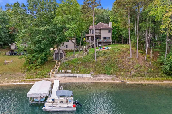 $975,000 | N1736 20th Road, Wautoma, WI 54982