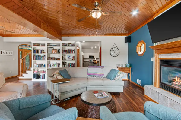 $975,000 | N1736 20th Road, Wautoma, WI 54982