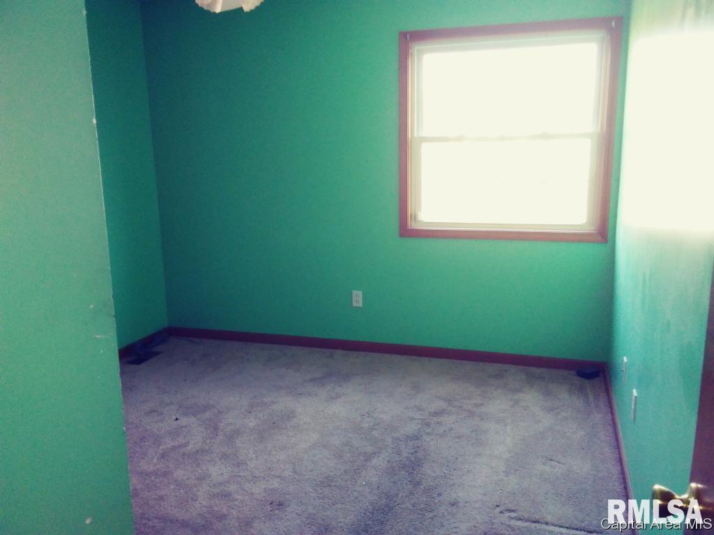 2251 East Cedar Street Springfield, IL 62703 - Photo 3 of 6