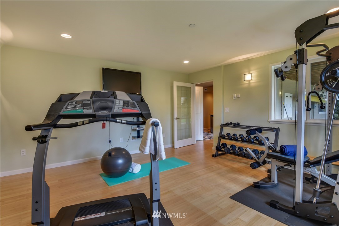 22710 1st Drive Southeast Bothell, WA 98021 - Photo 20 of 24