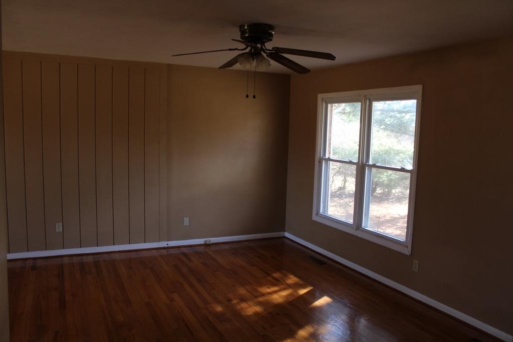 4688 Rucker Road Moneta, VA 24121 - Photo 32 of 34 Tastefully painted