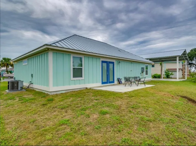 $300,000 | 1232 Sopchoppy Highway, Sopchoppy, FL 32358