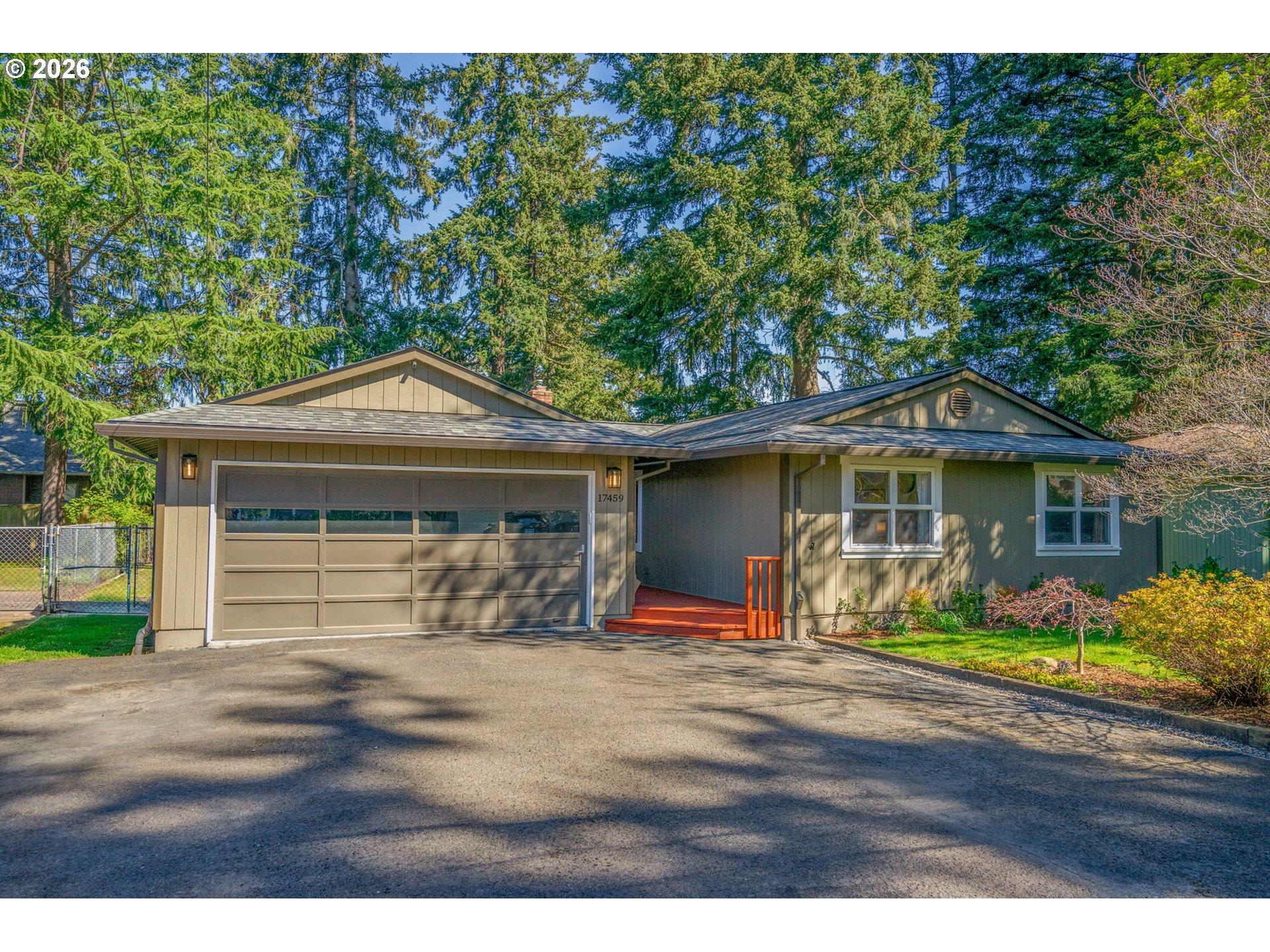 17459 Southeast Mill Street Portland, OR 97233 - Photo 2 of 43