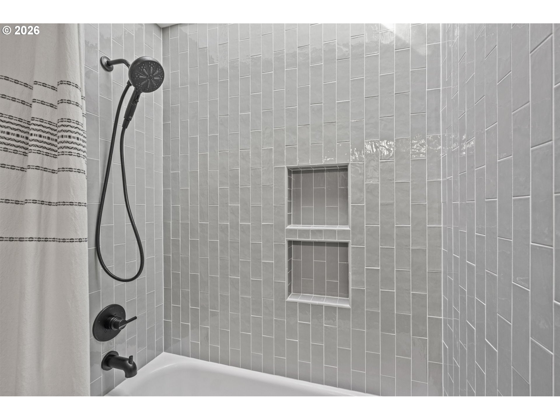 17459 Southeast Mill Street Portland, OR 97233 - Photo 32 of 43