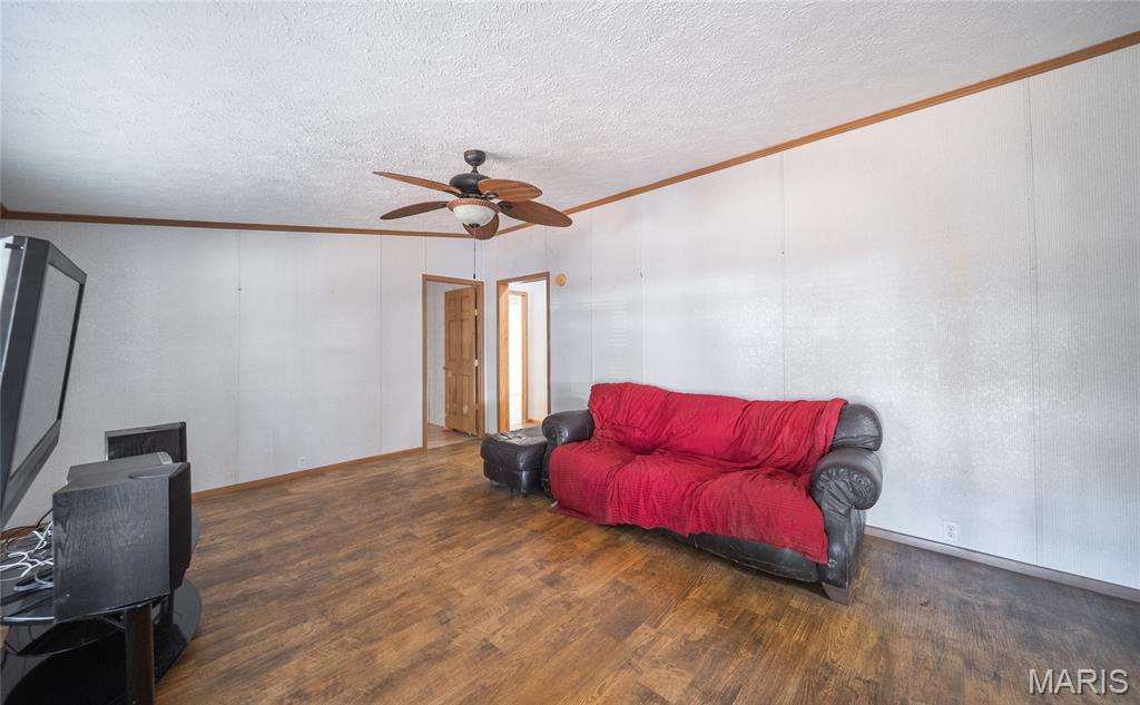 108 Graham Road Steelville, MO 65565 - Photo 7 of 42