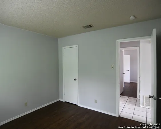 $875 | 5607 Lochmoor, Unit 2, San Antonio, TX 78244