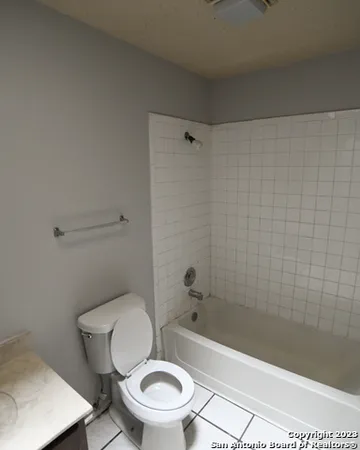 $875 | 5607 Lochmoor, Unit 2, San Antonio, TX 78244