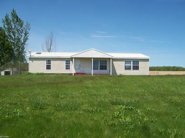 $175,000 | 10222 Metcalf Road, Avoca, MI 48006