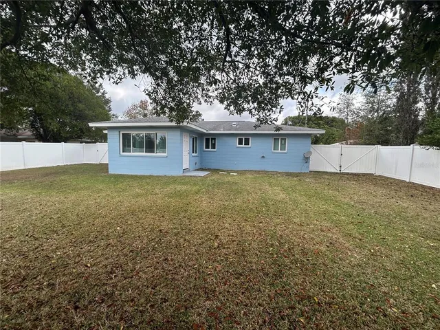 $1,600 | 21570 Southwest Raintree Street, Dunnellon, FL 34431