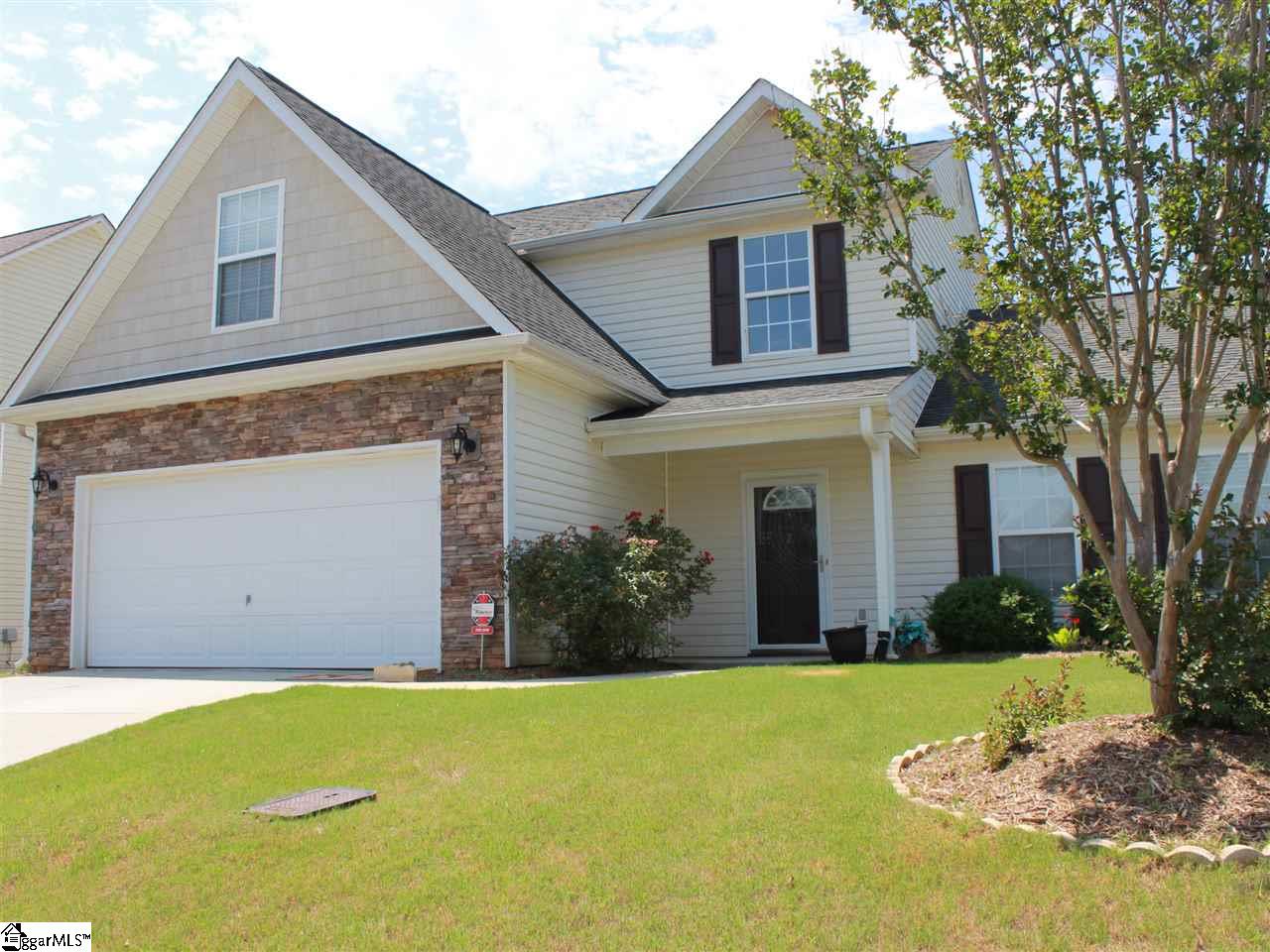 202 Worcester Lane Easley, SC 29642 - Photo 3 of 36 Gallery Image 3