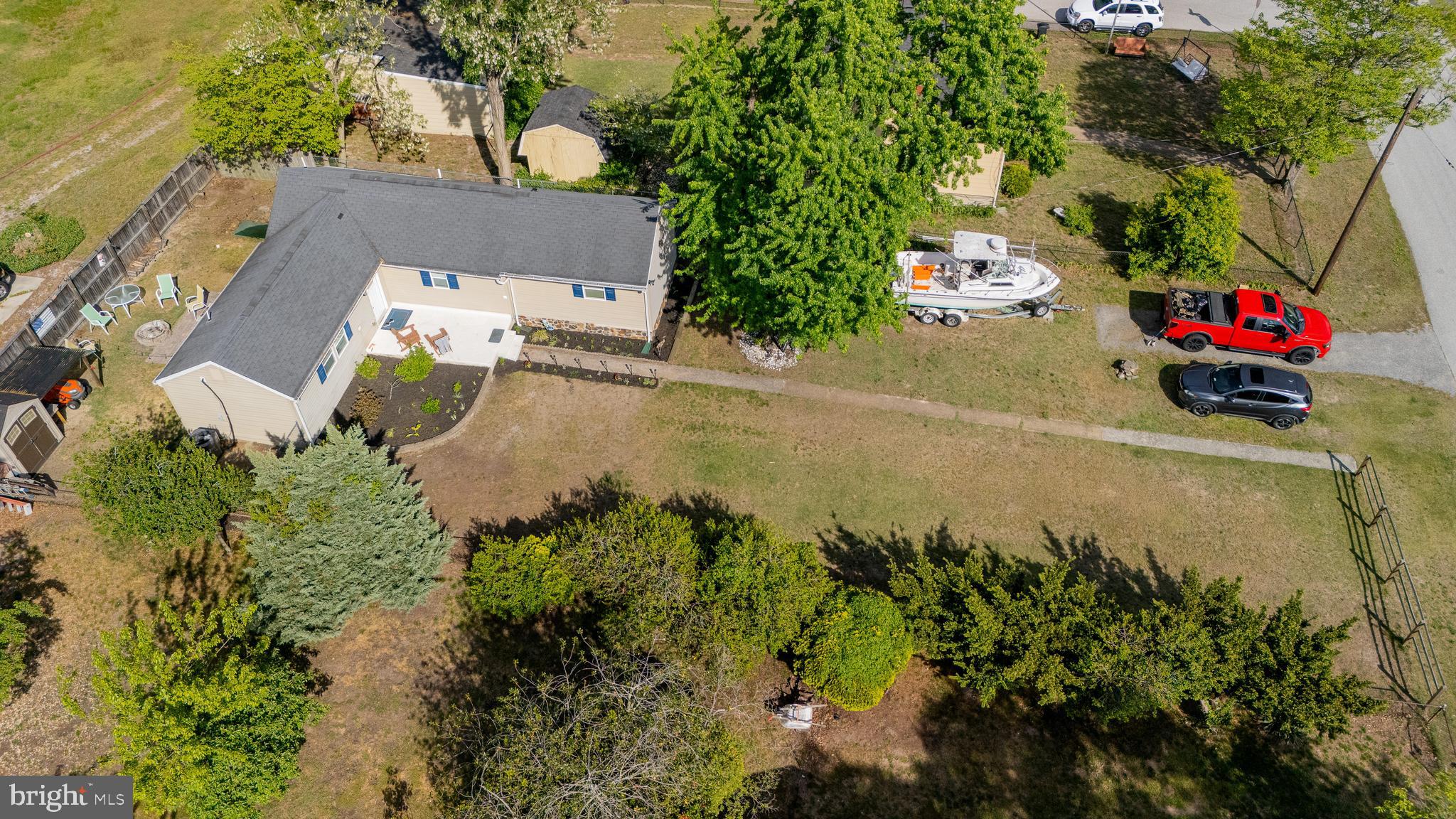 1816 Cremen Road Pasadena, MD 21122 - Photo 2 of 11 Drone view of front yard