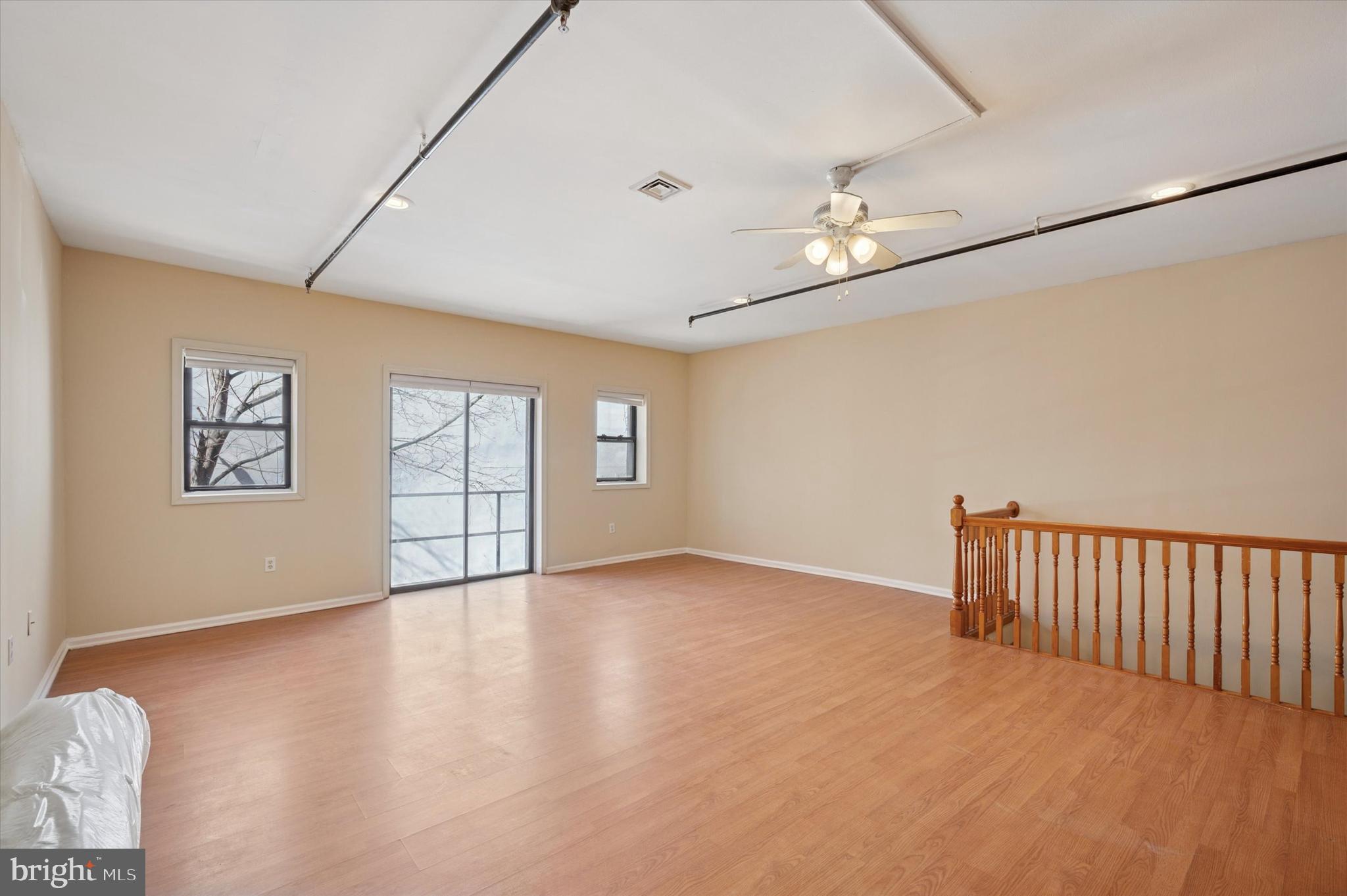 128 North 3rd Street, Unit 2R Philadelphia, PA 19106 - Photo 4 of 16 a view of an empty room with a window