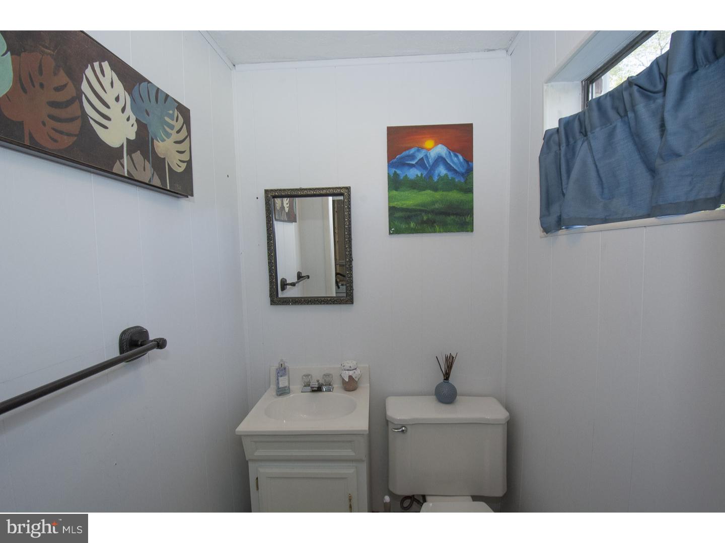 417 Rittenhouse Circle Havertown, PA 19083 - Photo 21 of 24 Half Bath