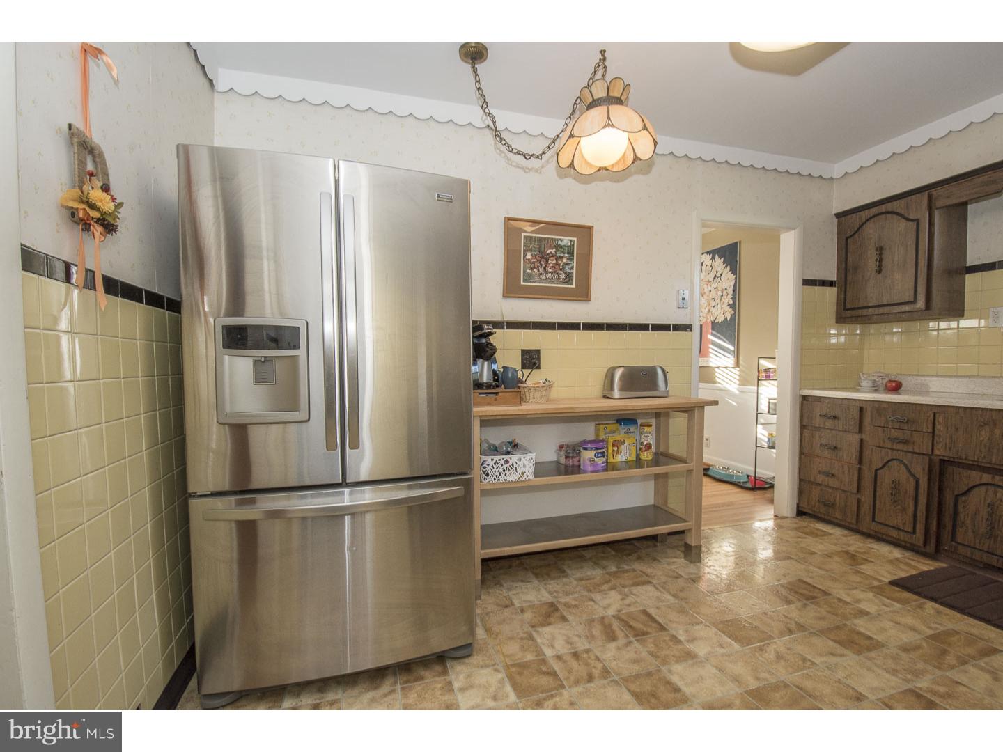 417 Rittenhouse Circle Havertown, PA 19083 - Photo 10 of 24 Kitchen