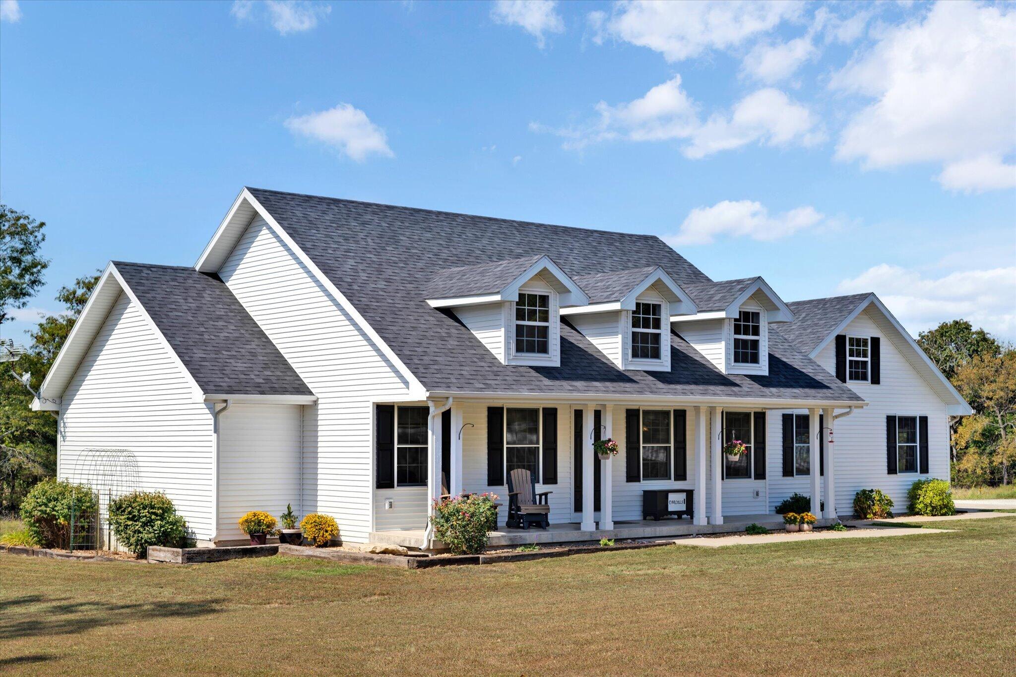 3989 South 70th Road Dunnegan, MO 65640 - Photo 44 of 53 Perfect farm house!