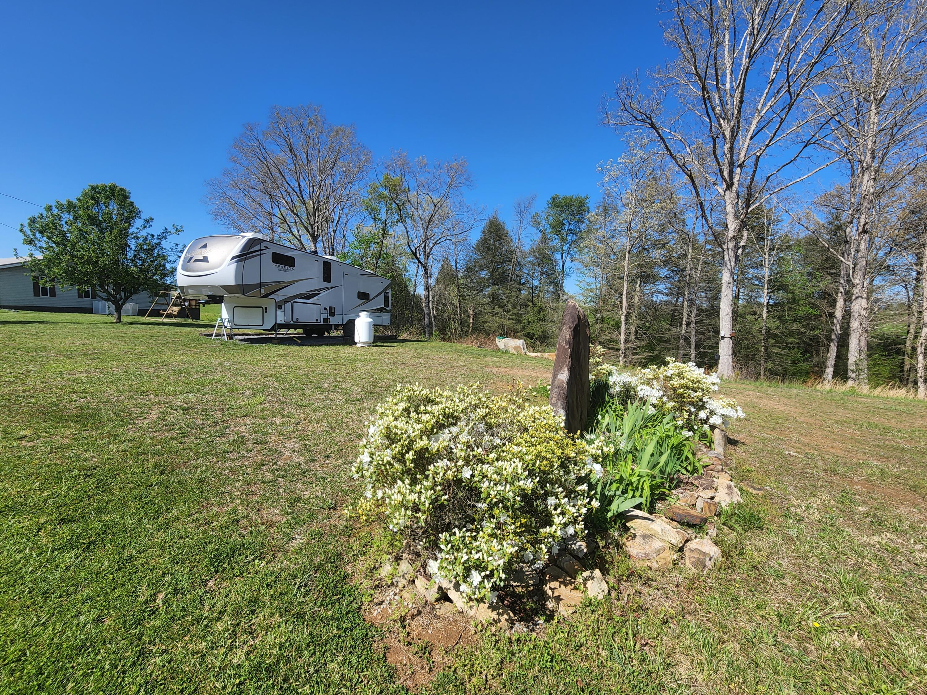 823 Loyd Road Pikeville, TN 37367 - Photo 45 of 52 Loyd7