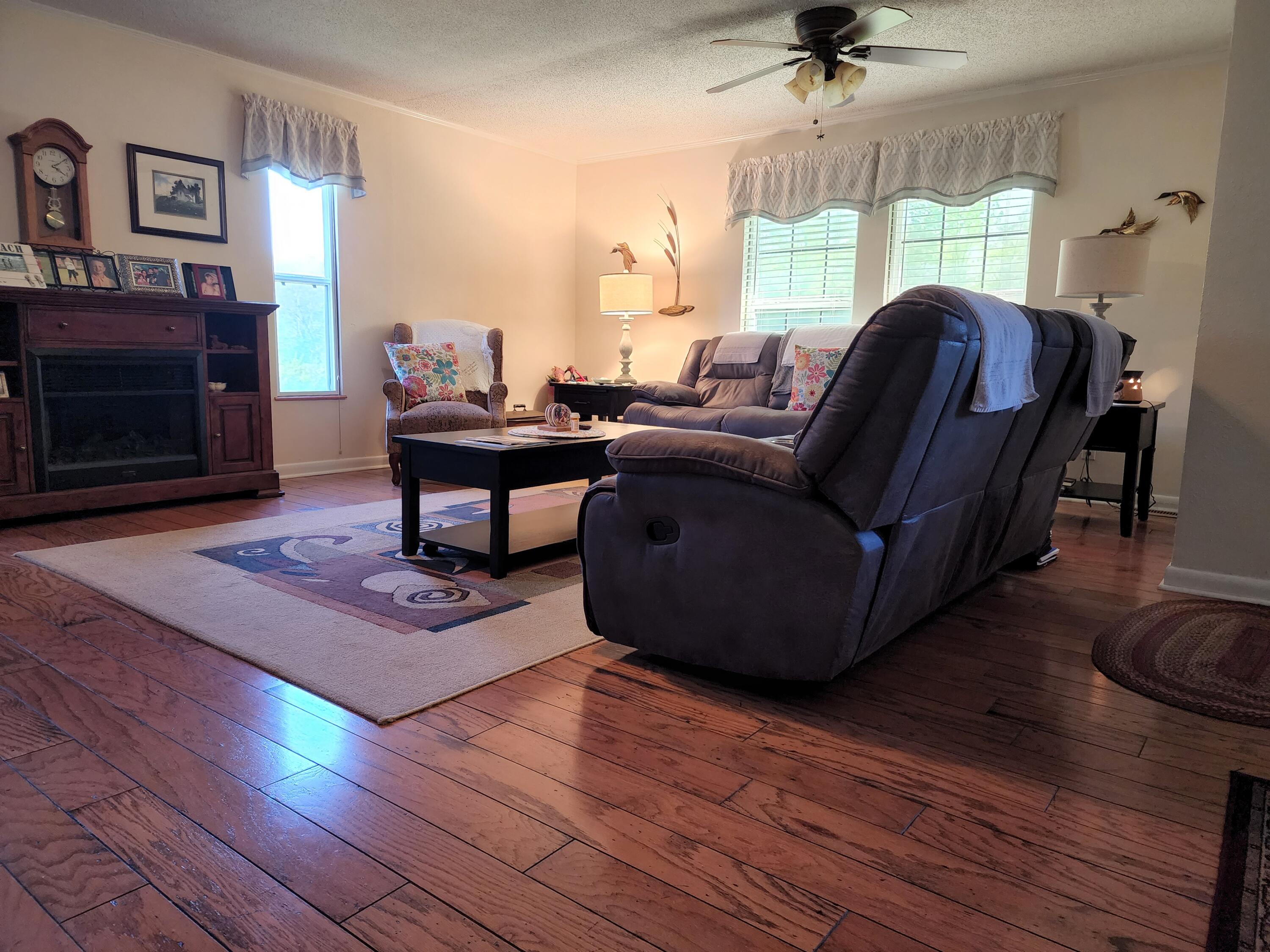 823 Loyd Road Pikeville, TN 37367 - Photo 8 of 52 Loyd42
