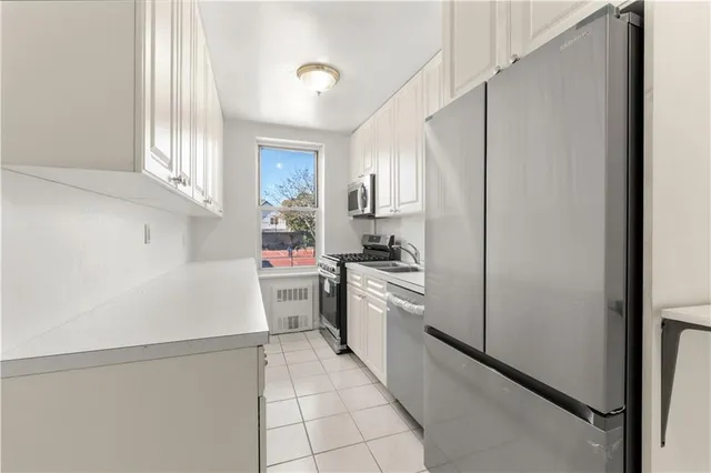 $399,999 | 2525 Nostrand Avenue, Unit 2R | Midwood